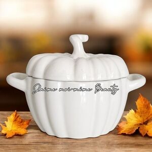 Matte White Ceramic Glaze Stoneware Autumn Pumpkin Soup Tureen Or Casserole Dish